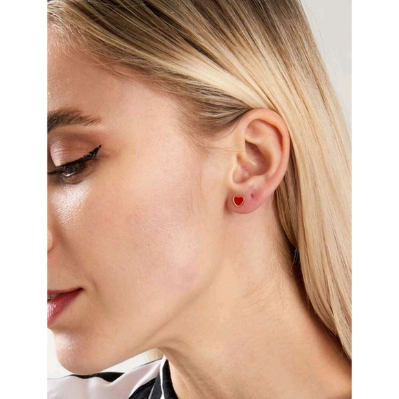 Heart stud earrings - Picture 2 of 3